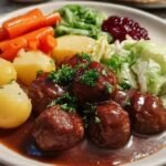 heimelaga kjøttkaker med brun saus